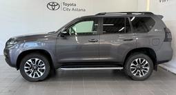 Toyota Land Cruiser Prado Prestige 2022 года за 32 600 000 тг. в Астана – фото 3