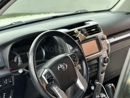 Toyota 4Runner 2016 года за 18 500 000 тг. в Атырау – фото 9