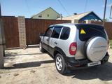 Chevrolet Niva 2013 года за 2 400 000 тг. в Атырау – фото 3