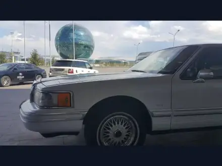 Lincoln Town Car 1993 года за 10 000 000 тг. в Астана