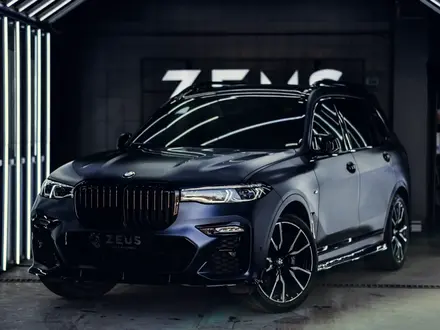 BMW X7 2020 года за 43 000 000 тг. в Караганда