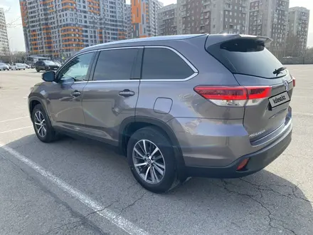 Toyota Highlander 2019 года за 16 500 000 тг. в Алматы – фото 6