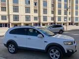 Chevrolet Captiva 2013 года за 4 500 000 тг. в Жанаозен – фото 2