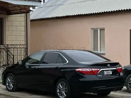 Toyota Camry 2015 года за 6 500 000 тг. в Атырау – фото 4