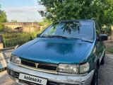 Mitsubishi Space Runner 1995 года за 800 000 тг. в Шымкент – фото 2
