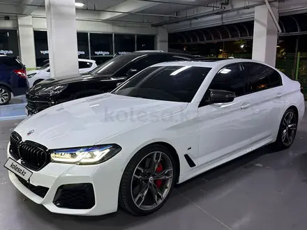 BMW 550 2023 года за 45 000 000 тг. в Алматы – фото 3