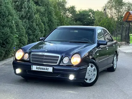 Mercedes-Benz E 280 1996 года за 3 500 000 тг. в Алматы