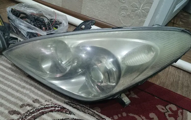 Фары Lexus ES300 за 80 000 тг. в Алматы