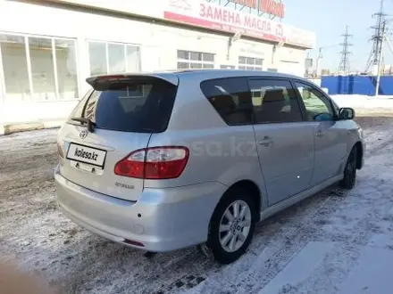 Toyota Ipsum 2004 года за 4 800 000 тг. в Атырау