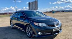 Toyota Camry 2012 года за 8 750 000 тг. в Актобе