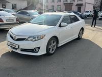 Toyota Camry 2013 годаfor8 500 000 тг. в Алматы