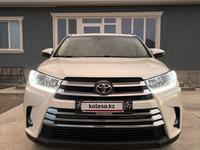 Toyota Highlander 2014 года за 12 000 000 тг. в Атырау