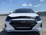 Hyundai Elantra 2019 года за 8 900 000 тг. в Атырау – фото 4
