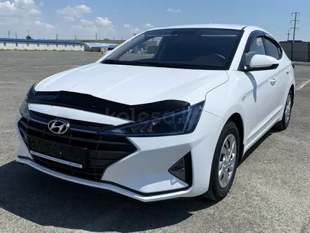 Hyundai Elantra 2019 года за 8 900 000 тг. в Атырау – фото 9