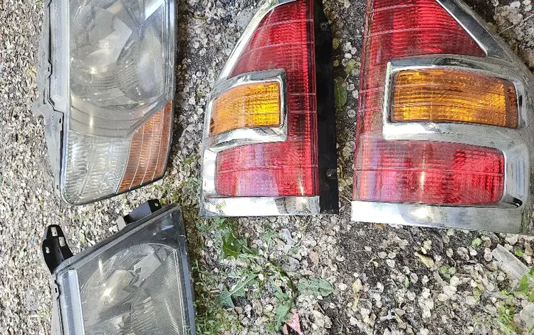 Фары фонари Паджеро за 16 000 тг. в Алматы