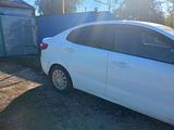 Kia Rio 2015 года за 3 500 000 тг. в Затобольск – фото 3