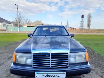 Mercedes-Benz E 230 1992 года за 685 000 тг. в Кулан – фото 8