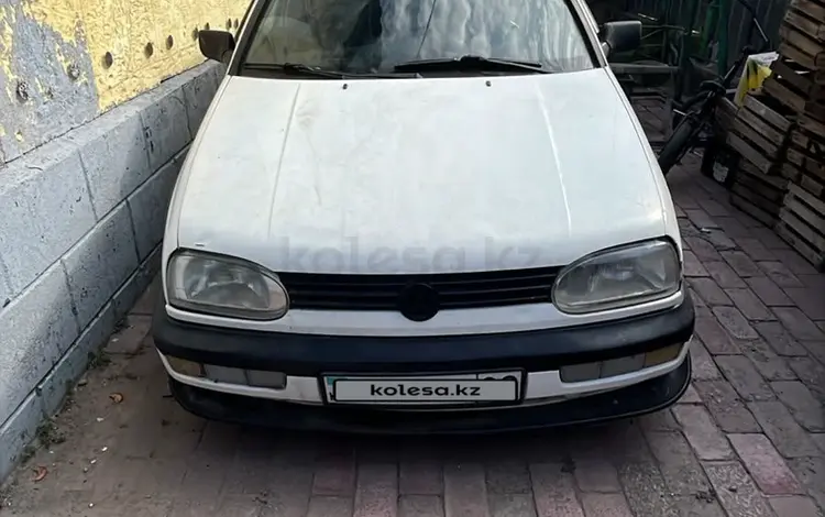 Volkswagen Golf 1994 года за 650 000 тг. в Алматы
