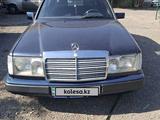 Mercedes-Benz E 220 1992 годаүшін2 000 000 тг. в Алматы