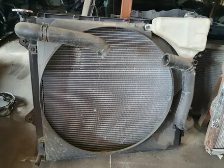 Диффузор радиатора Escalade Hummer за 55 000 тг. в Алматы – фото 2