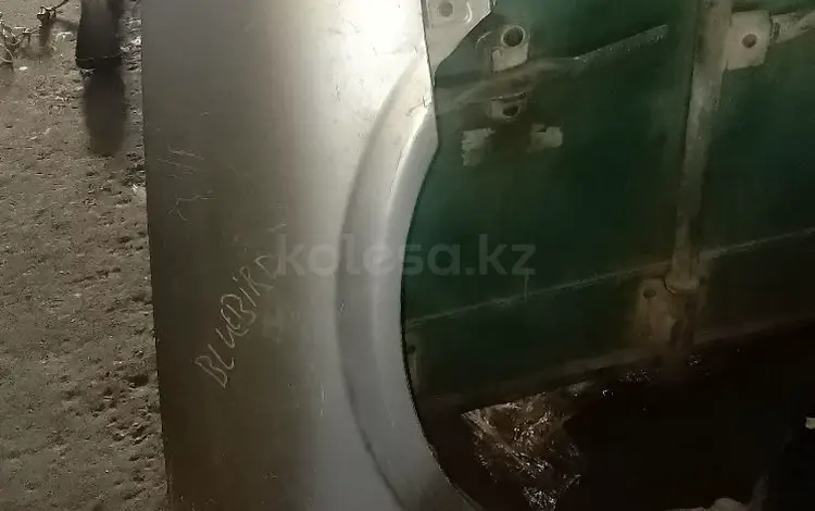 Крыло на Ниссан Блюберт за 25 000 тг. в Алматы