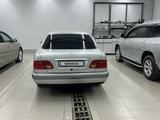 Mercedes-Benz E 280 1998 годаfor4 700 000 тг. в Кызылорда – фото 4