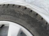 Зимние Gislaved 185/65 R15 с шипами за 55 000 тг. в Уральск – фото 2