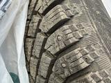 Зимние Gislaved 185/65 R15 с шипами за 55 000 тг. в Уральск