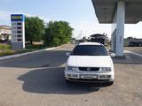 Volkswagen Passat 1994 годаүшін2 000 000 тг. в Тараз