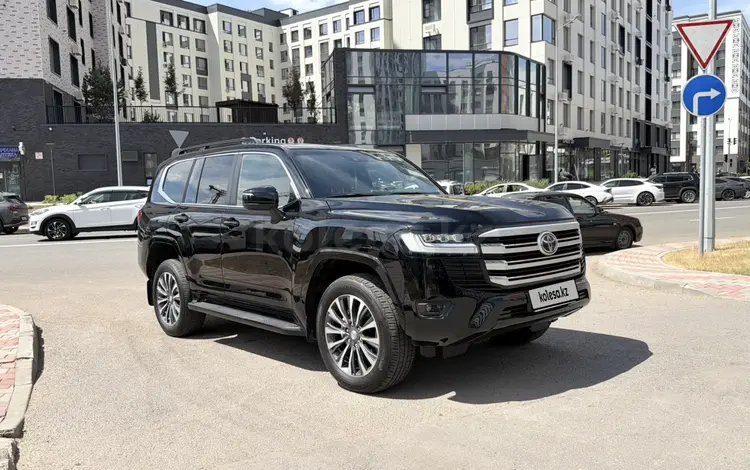 Toyota Land Cruiser 2024 года за 49 900 000 тг. в Астана
