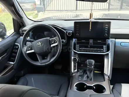 Toyota Land Cruiser 2024 года за 49 900 000 тг. в Астана – фото 9