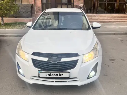 Chevrolet Cruze 2013 года за 3 650 000 тг. в Астана – фото 3