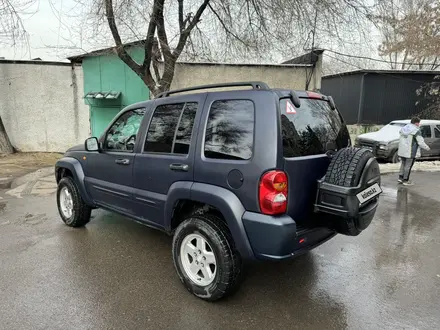 Jeep Liberty 2004 года за 4 600 000 тг. в Алматы – фото 7