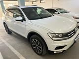 Volkswagen Tiguan 2019 года за 10 000 000 тг. в Астана
