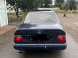 Mercedes-Benz E 200 1991 года за 650 000 тг. в Тараз – фото 3