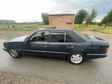 Mercedes-Benz E 200 1991 года за 650 000 тг. в Тараз – фото 4