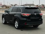 Toyota Highlander 2016 года за 11 500 000 тг. в Атырау – фото 4