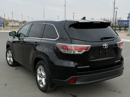 Toyota Highlander 2016 года за 11 100 000 тг. в Атырау – фото 30