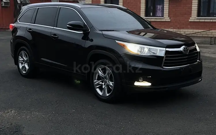Toyota Highlander 2016 года за 11 100 000 тг. в Атырау