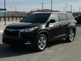 Toyota Highlander 2016 года за 11 500 000 тг. в Атырау – фото 2