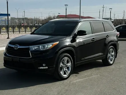 Toyota Highlander 2016 года за 11 100 000 тг. в Атырау – фото 2