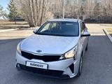 Kia Rio 2021 года за 6 700 000 тг. в Астана