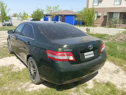 Toyota Camry 2010 года за 5 100 000 тг. в Атырау – фото 7