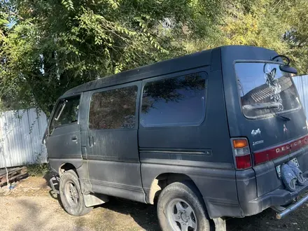 Mitsubishi Delica 1995 года за 1 500 000 тг. в Ават (Енбекшиказахский р-н) – фото 2