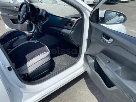 Hyundai Accent 2021 года за 4 705 600 тг. в Алматы – фото 13