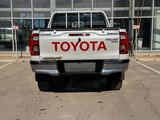 Toyota Hilux 2023 годаүшін22 590 000 тг. в Актау – фото 5