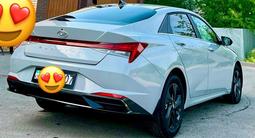 Hyundai Elantra 2023 года за 8 700 000 тг. в Уральск