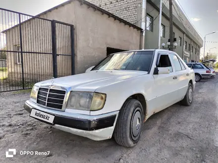 Mercedes-Benz E 200 1990 года за 1 170 000 тг. в Туркестан