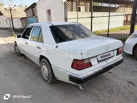 Mercedes-Benz E 200 1990 года за 1 170 000 тг. в Туркестан – фото 4