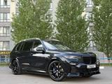 BMW X7 2022 года за 47 000 000 тг. в Астана